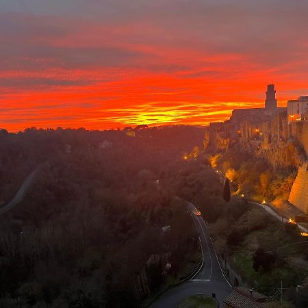 Affittacamere Licenza N.1 Presso La Magica Torre Pitigliano Luaran gambar