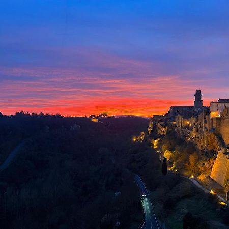 Affittacamere Licenza N.1 Presso La Magica Torre Pitigliano Luaran gambar