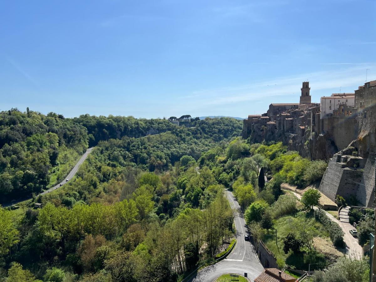 Affittacamere Licenza N.1 Presso La Magica Torre Pitigliano Luaran gambar